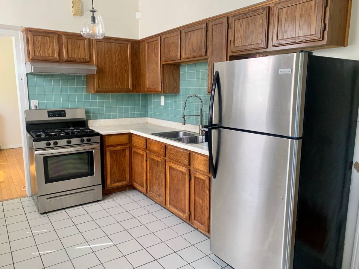 Apartment for rent at 1120 Ontario St #202, Oak Park, IL 60302