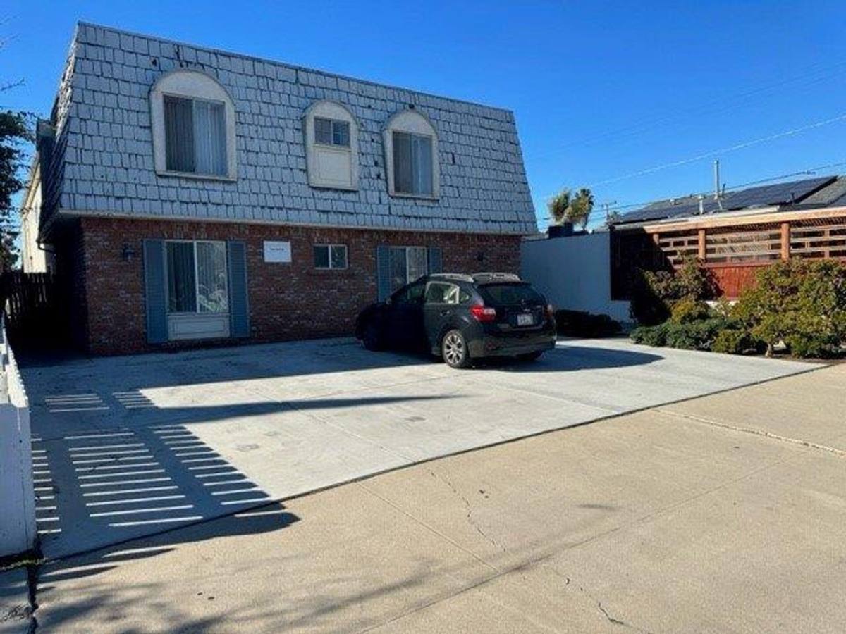 Apartment for rent at 4584 N Ave, San Diego, CA 92116