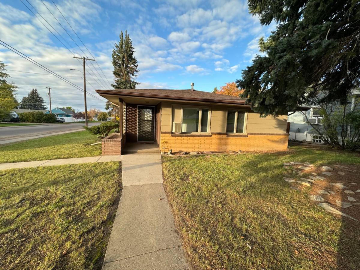 Apartment for rent at 815 23rd St S, Great Falls, MT 59405