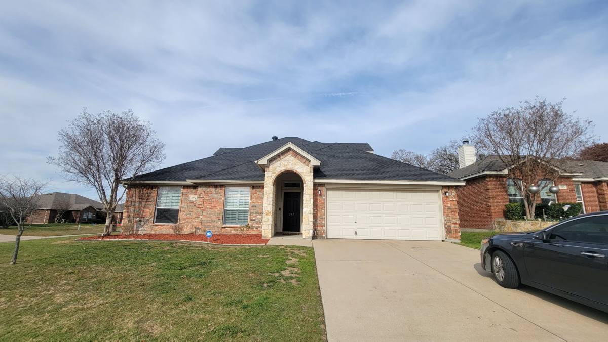 House for rent at 247 Spoke Trail, Weatherford, TX 76087