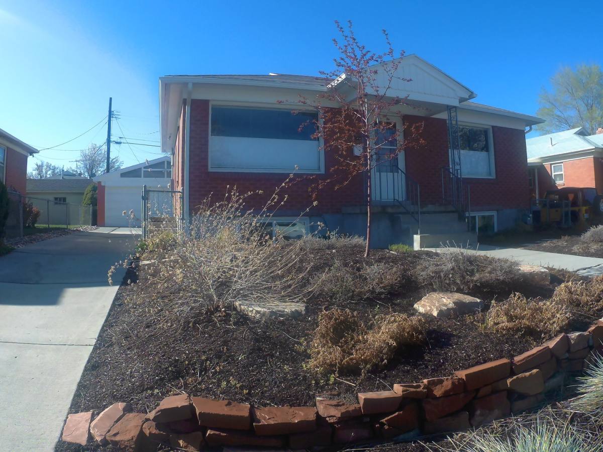 House for rent at 926 E Malvern Ave, Salt Lake City, UT 84106