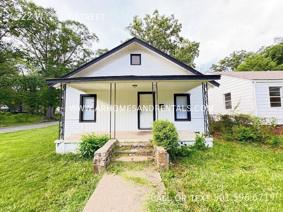 House for rent at 4322 W 25th St, Little Rock, AR 72204