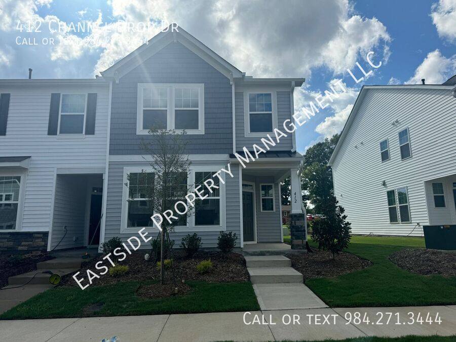 Townhouse for rent at 412 Channel Drop Dr, Clayton, NC 27520