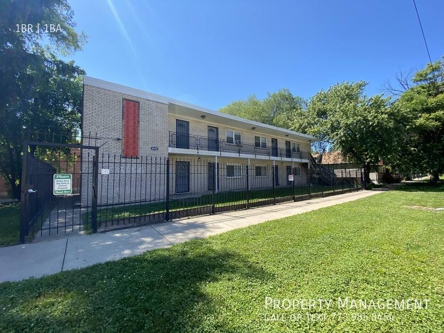 Apartment for rent at 8850 S Saginaw Ave #6, Chicago, IL 60617