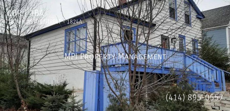 Apartment for rent at 1824 N Astor St #1824A, Milwaukee, WI 53202