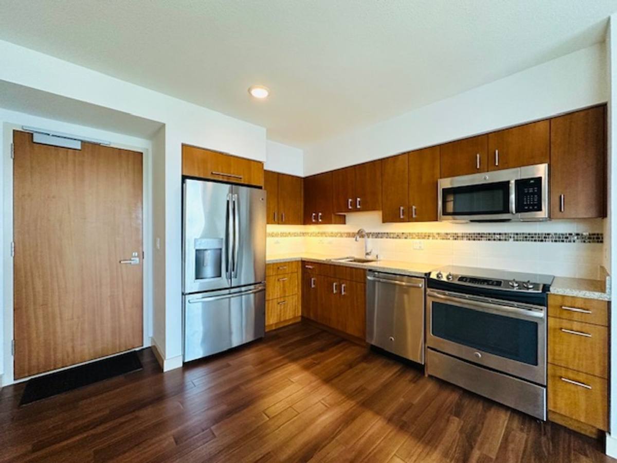 Apartment for rent at 555 S St, Honolulu, HI 96813