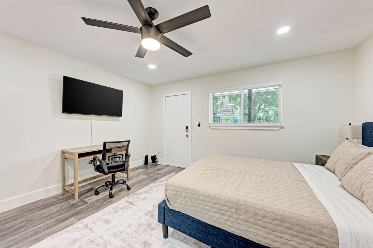 Apartment for rent at 2302 Leon, Austin, TX 78705