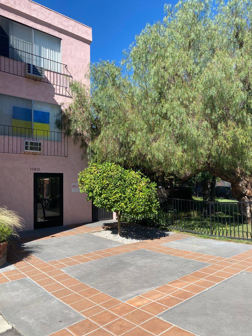 Apartment for rent at 10831 Fruitland Dr, Studio City, CA 91604