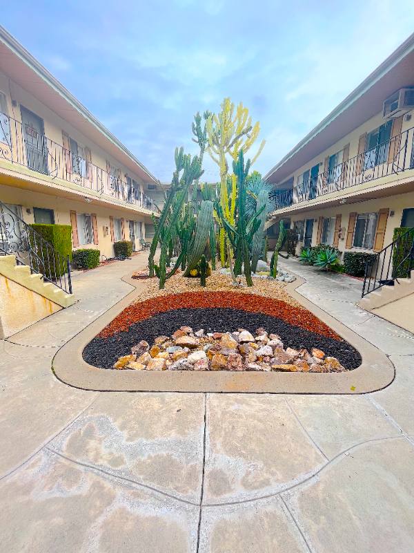 Apartment for rent at 850 S Rosemead Blvd #7, Pasadena, CA 91107