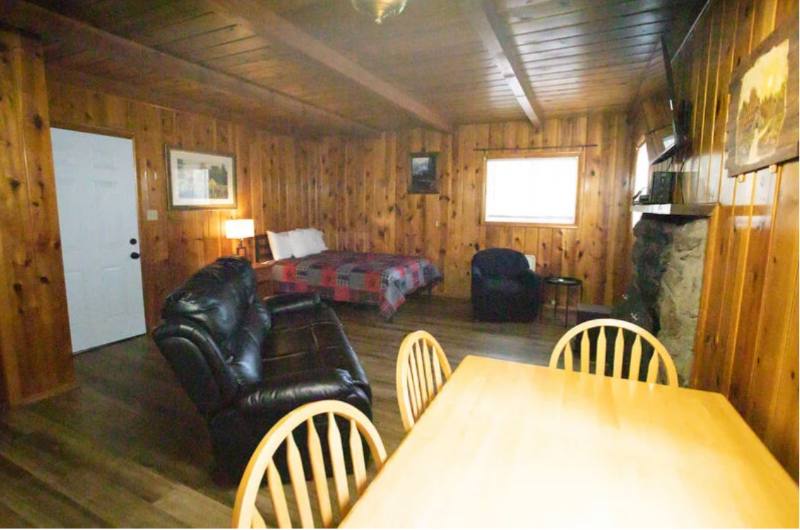 Apartment for rent at 596 W White Mountain Blvd #17, Lakeside, AZ 85929