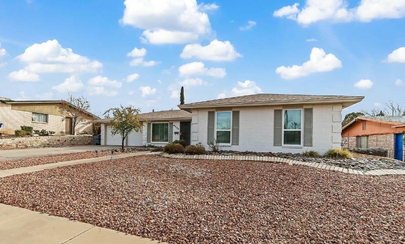 House for rent at 6724 Paseo Redondo Ave, El Paso, TX 79912