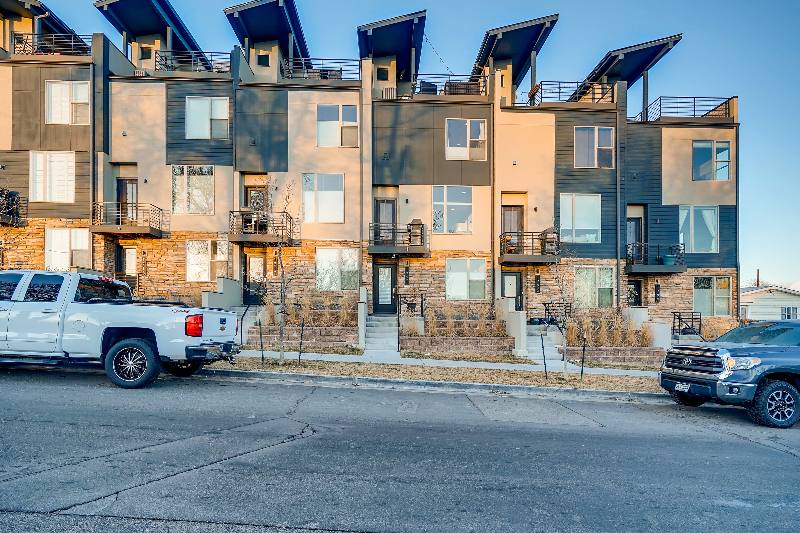 Townhouse for rent at 1725 Eaton St, Denver, CO 80214