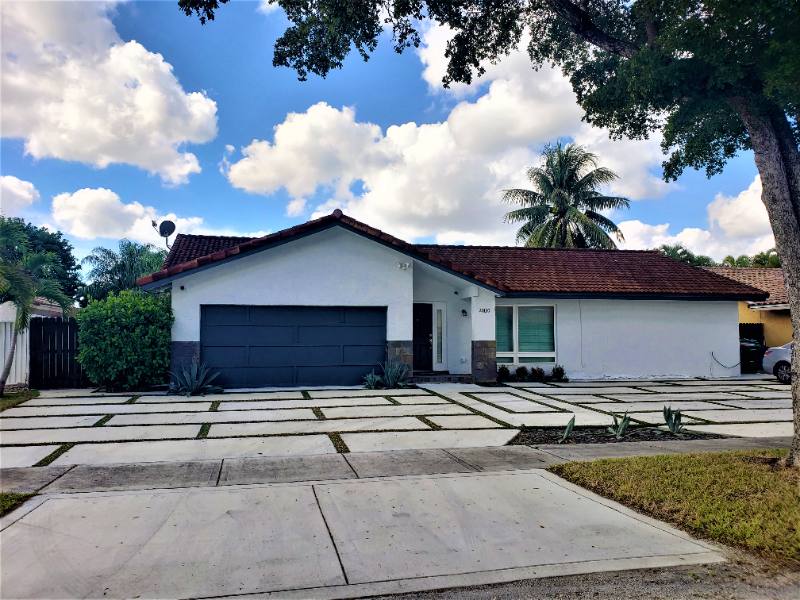 House for rent at 20130 NW 59th Court, Hialeah, FL 33015