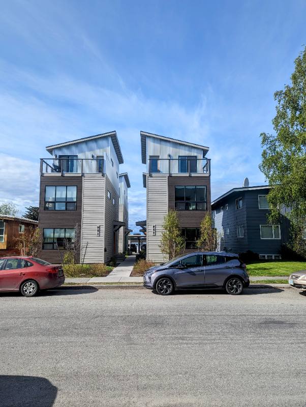 Apartment for rent at 957 W 12th Ave, Anchorage, AK 99501