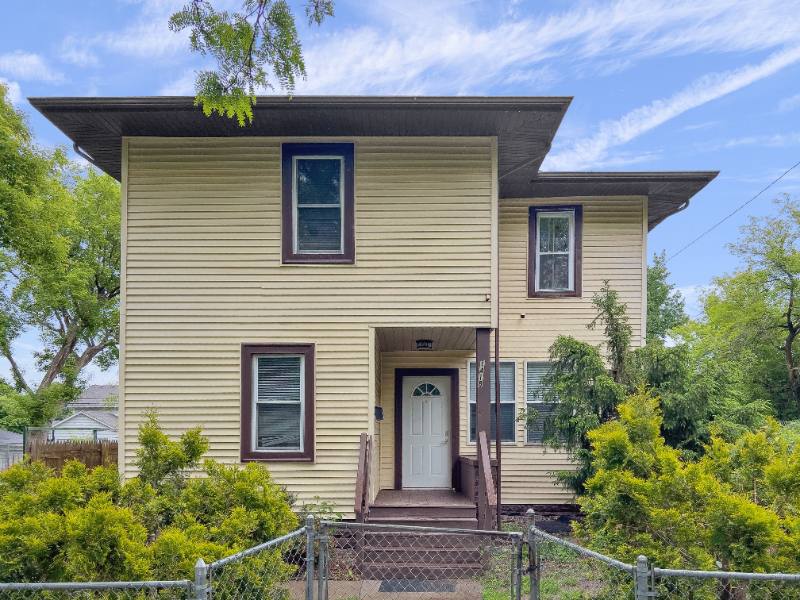 Apartment for rent at 1418 Oliver Ave N 1 Union, Minneapolis, MN 55411