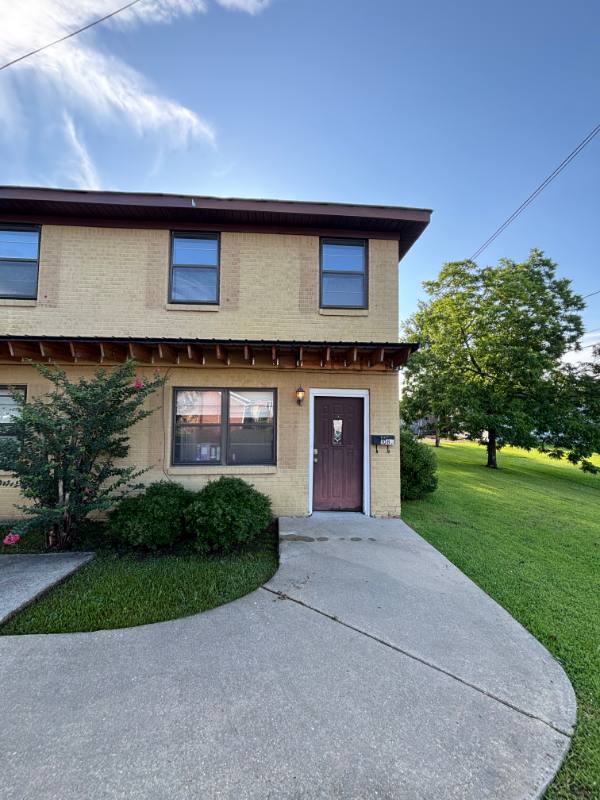 Townhouse for rent at 108 Roosevelt Ave #B, Tupelo, MS 38801