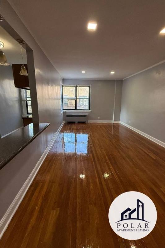 Apartment for rent at 33 S Munn #4F, East Orange, NJ 07018
