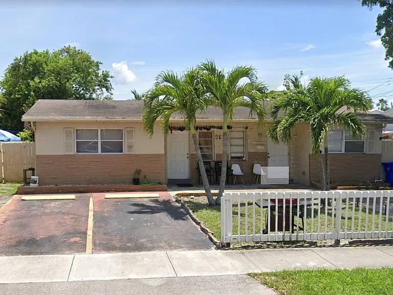 Apartment for rent at 4140 SW 18th St #2, Fort Lauderdale, FL 33317