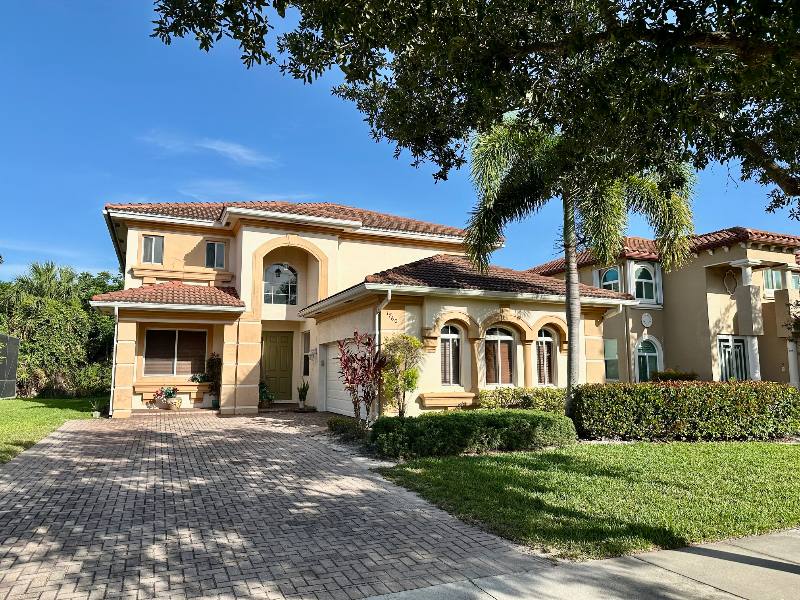 House for rent at 1760 Birdie Dr, Naples, FL 34120
