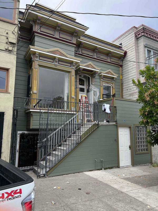 Apartment for rent at 1649 - 1651 La Salle Ave #1, San Francisco, CA 94124