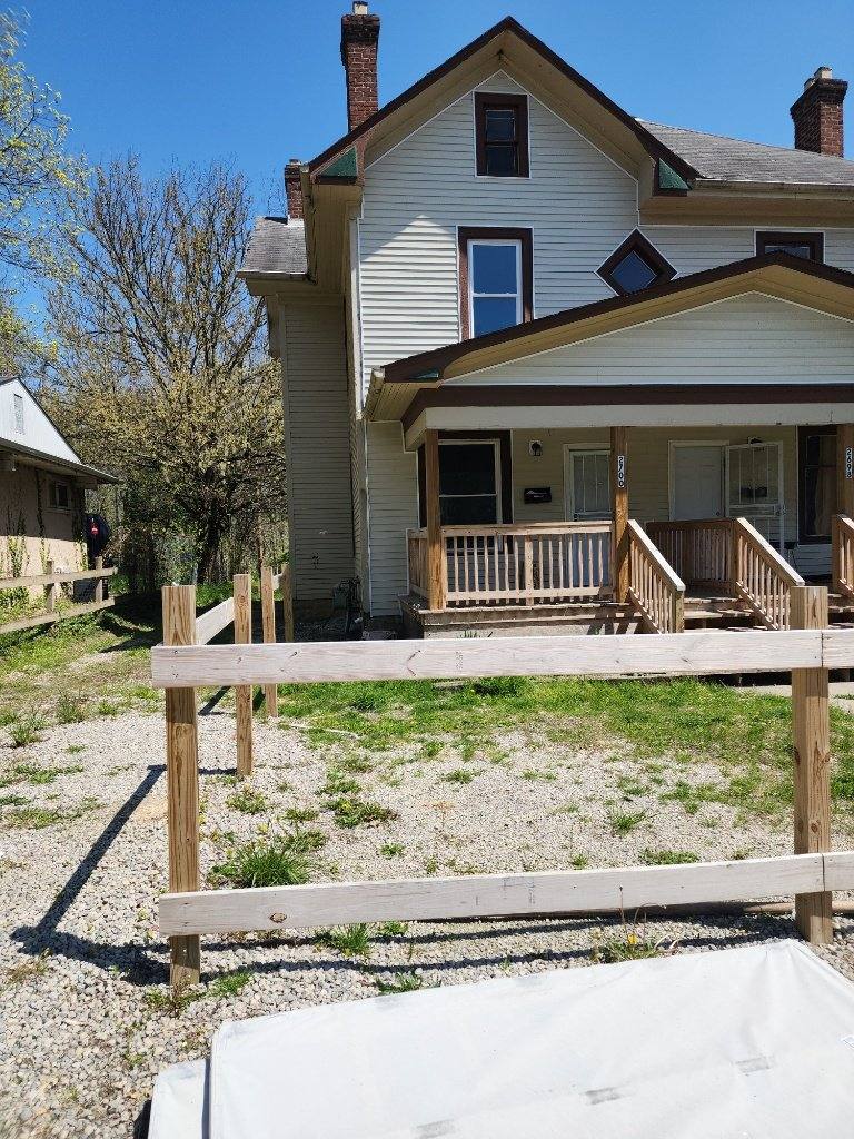 Townhouse for rent at 2700 Fern Ave #B, Columbus, OH 43211