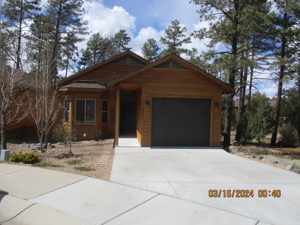 House for rent at 2520 W Waters Edge Lane, Lakeside, AZ 85929