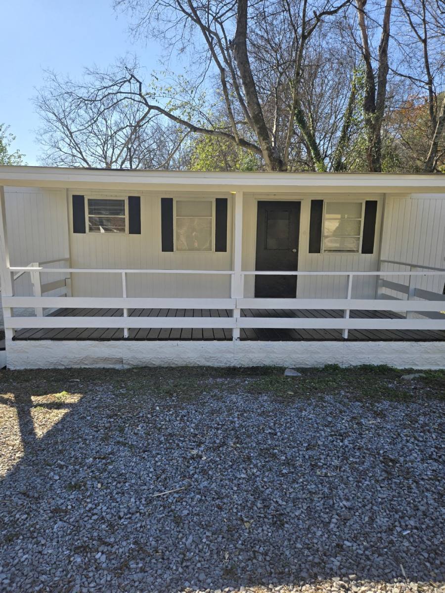 Townhouse for rent at 997 W Elmwood Dr #B, Chattanooga, TN 37405