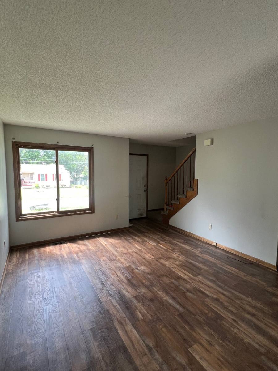 Townhouse for rent at 4035 57th St, Des Moines, IA 50310
