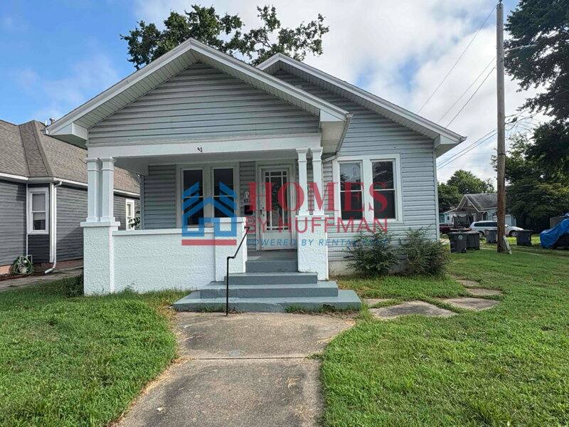 House for rent at 832 Jefferson Ave, Evansville, IN 47713