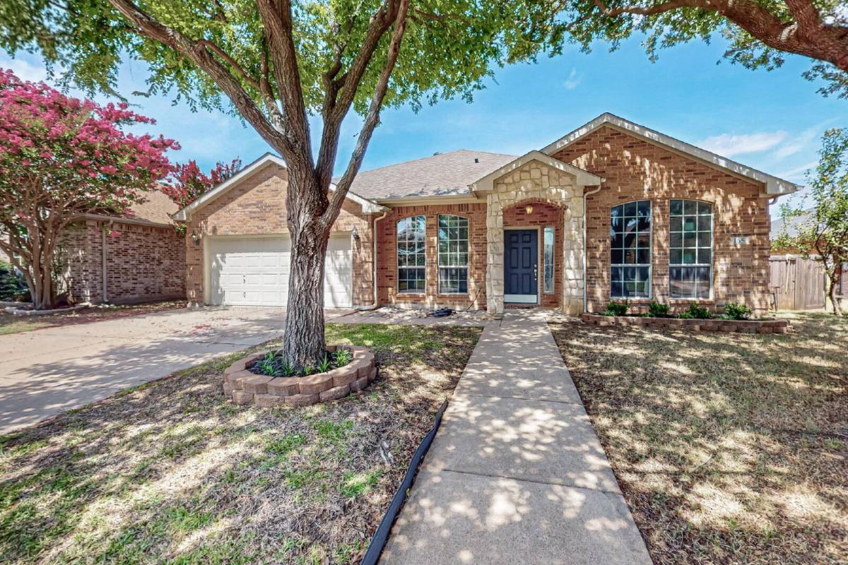House for rent at 165 Hirth Dr, Crowley, TX 76036