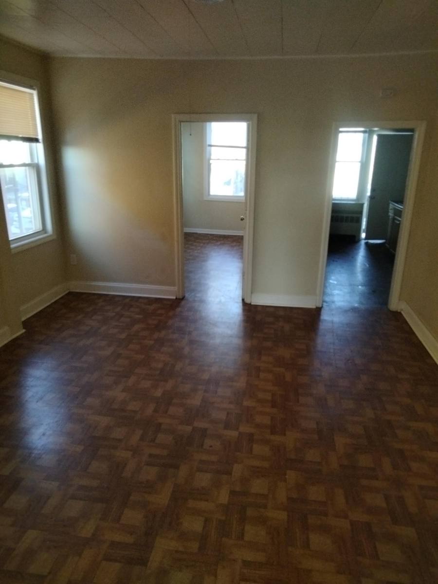 Apartment for rent at 468 Wethers Field Ave #2FL, Hartford, CT 06114