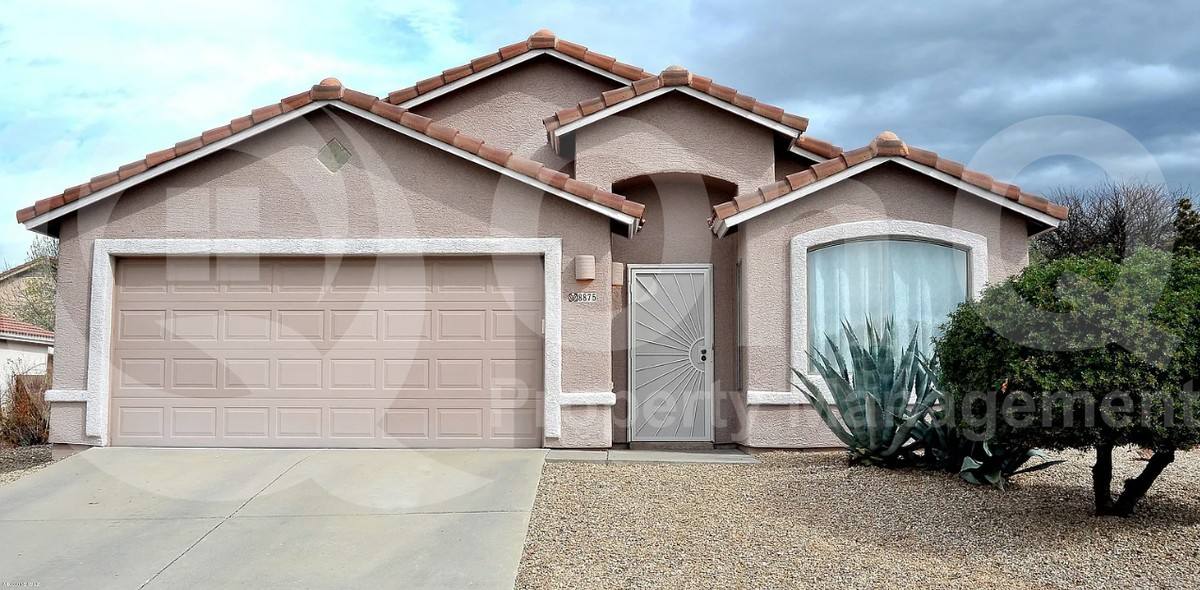 House for rent at 8875 E La Palma Dr, Tucson, AZ 85747