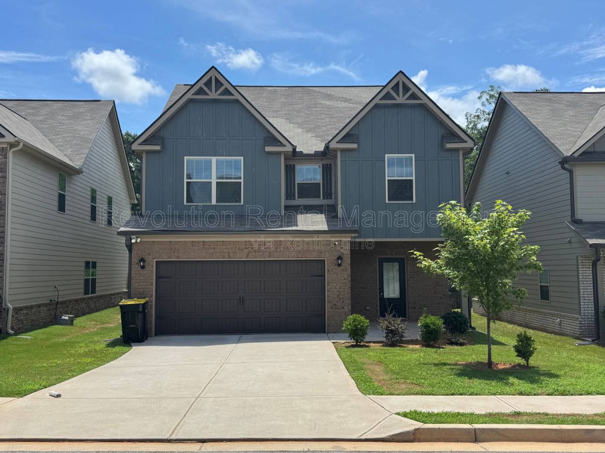Condo for rent at 2287 Church St, Hampton, GA 30228