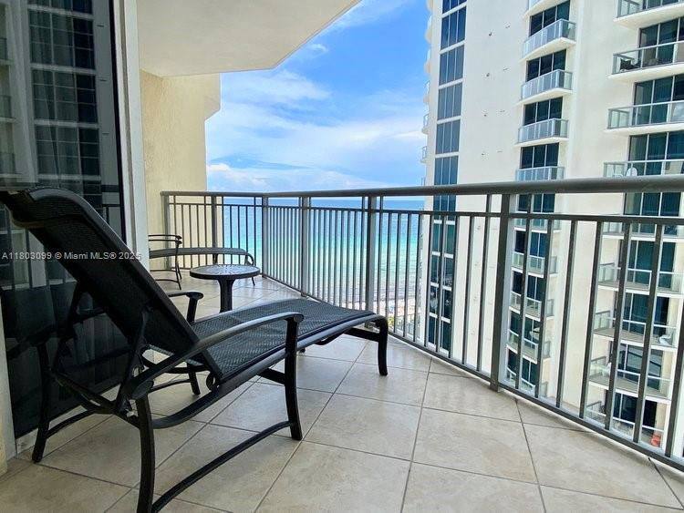 Apartment for rent at 17375 Collins Ave #1105, North Miami Beach, FL 33160