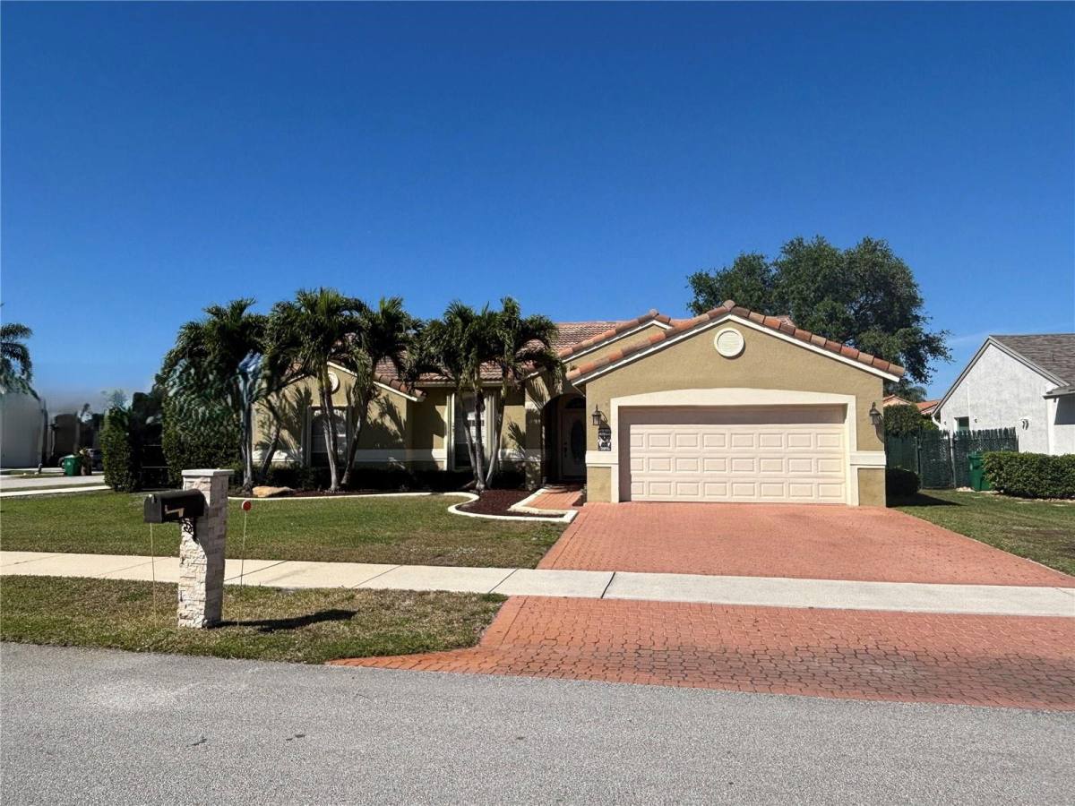 House for rent at 9721 SW 15th Court, Fort Lauderdale, FL 33324