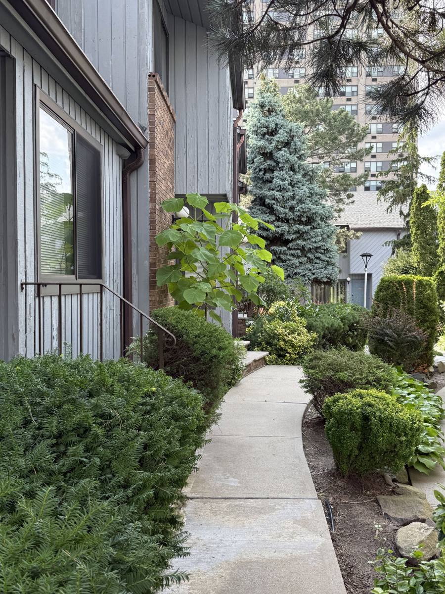 Townhouse for rent at 1411 John St, Fort Lee, NJ 07024