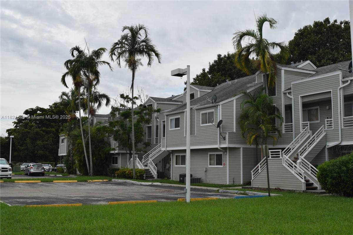 House for rent at 3413 NW 44th St #206, Cape Coral, FL 33993