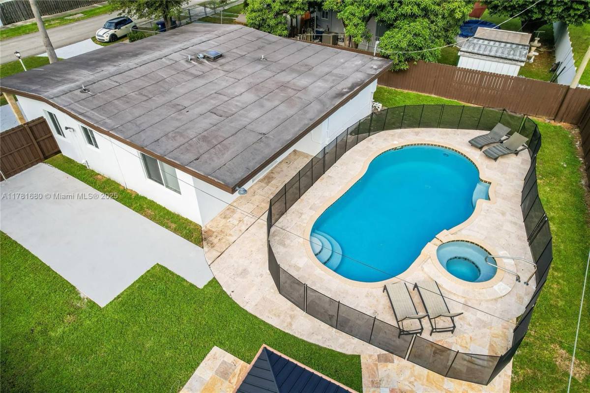 House for rent at 11350 SW 51st St, Miami, FL 33165