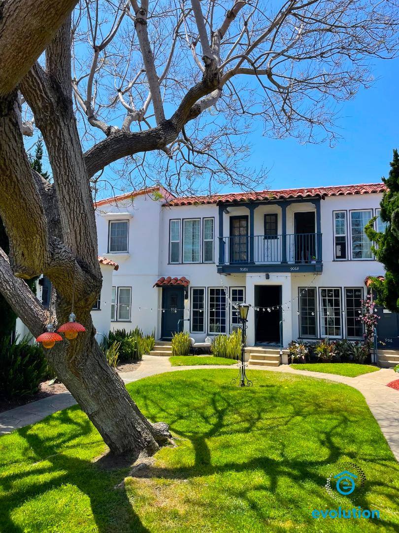 Apartment for rent at 900-914 D Ave 908-5, Coronado, CA 92118