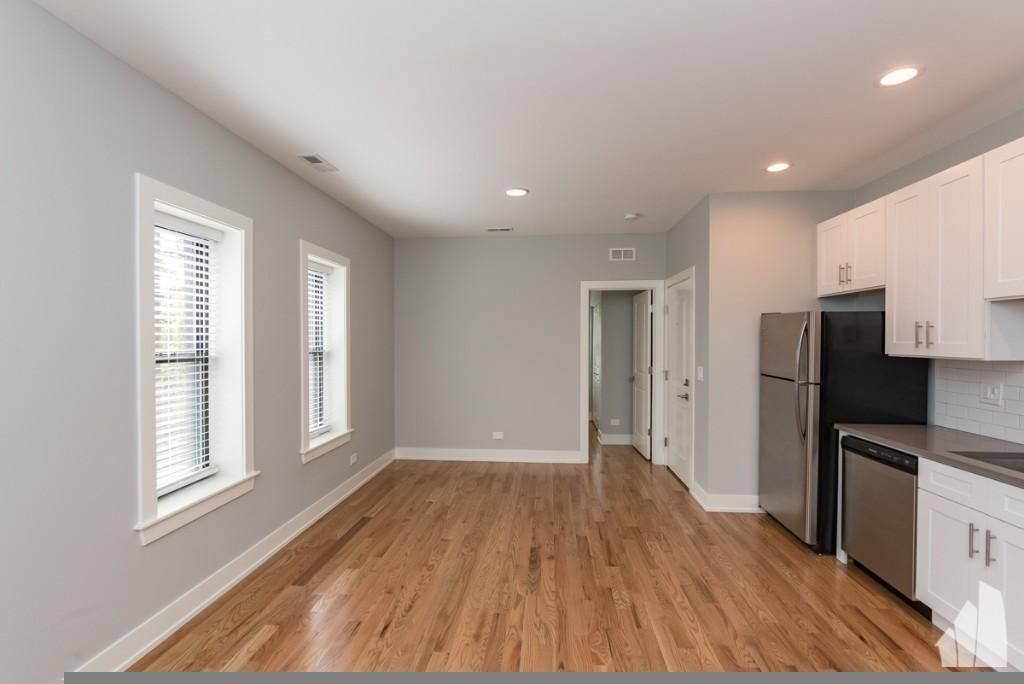 Apartment for rent at 2105 N Sedgwick St, Chicago, IL 60614