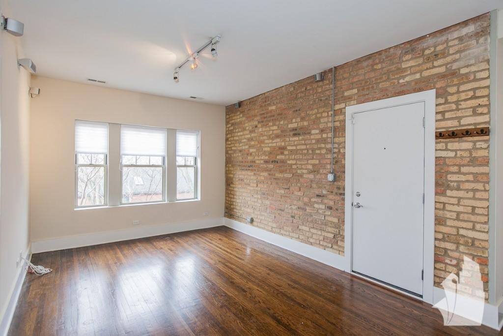 Apartment for rent at 3453 N Wolcott #2, Chicago, IL 60657