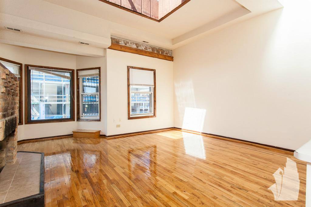 Apartment for rent at 2519 N Lincoln Ave #D2, Chicago, IL 60614