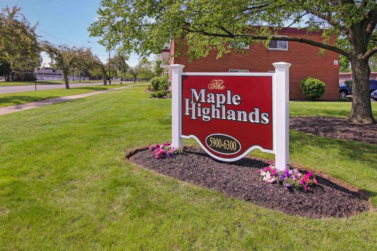 Apartment for rent at Maple Highlands, 5900 Lee Rd S, Maple Heights, OH 44137