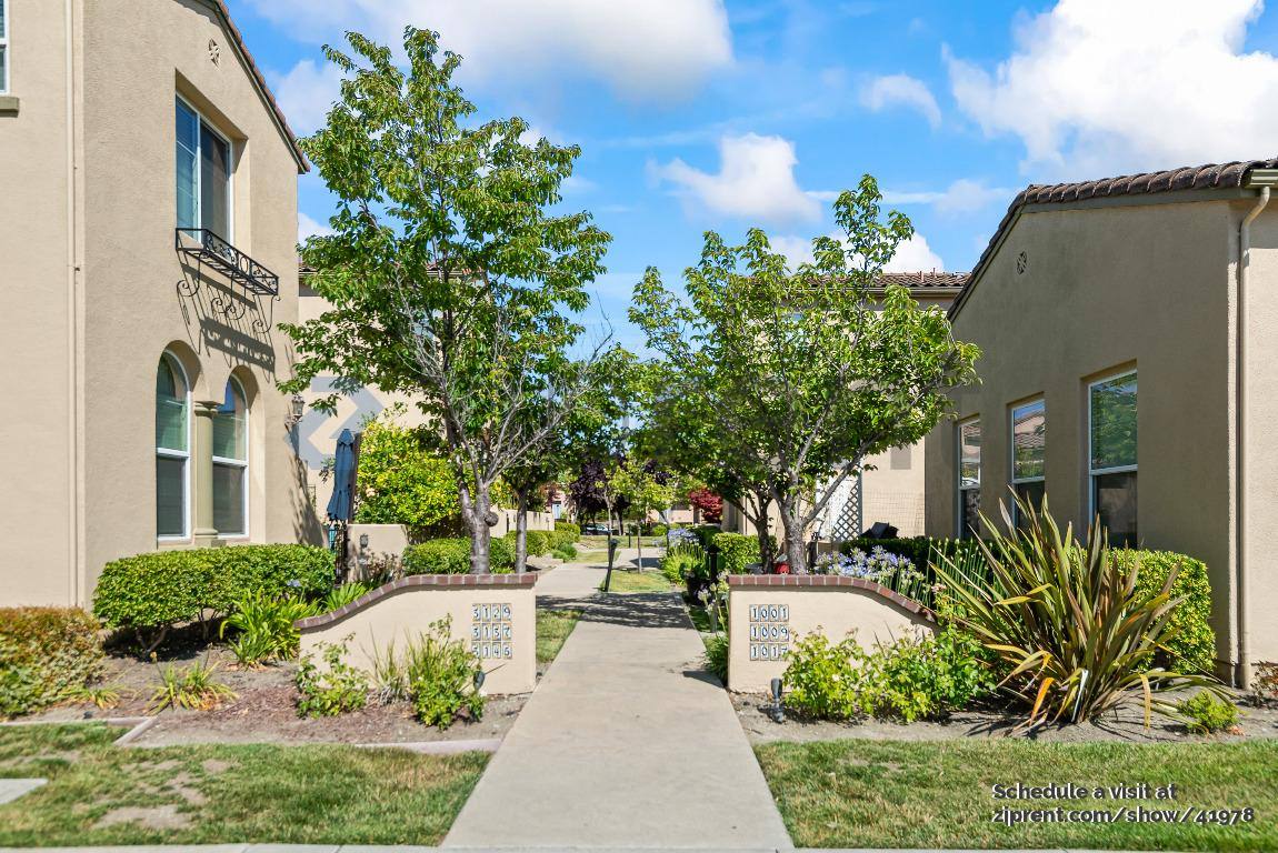 Townhouse for rent at 3137 Cedarwood Loop, San Ramon, CA 94582