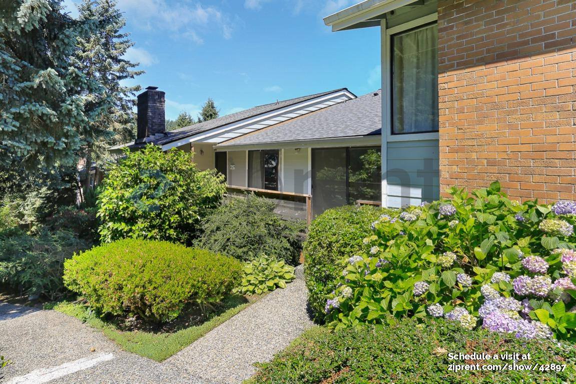 Apartment for rent at 2440 140th Ave NE #35, Bellevue, WA 98005