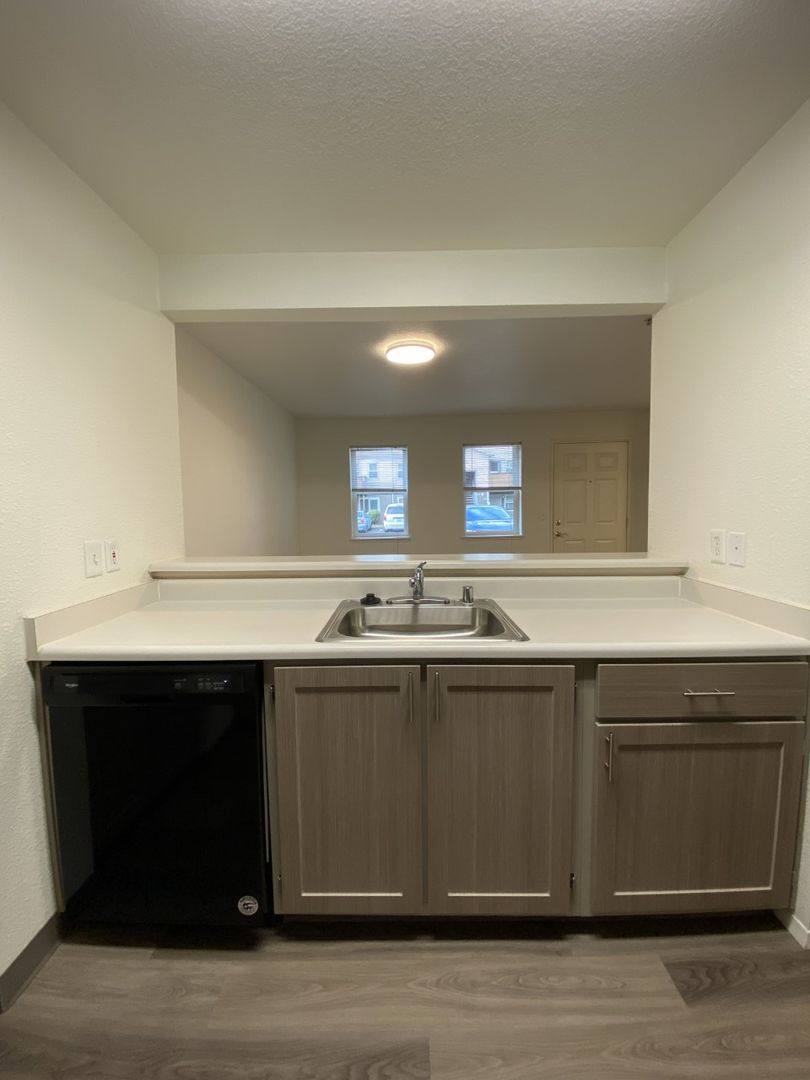 Apartment for rent at 11328 NE 51st Circle, Vancouver, WA 98682