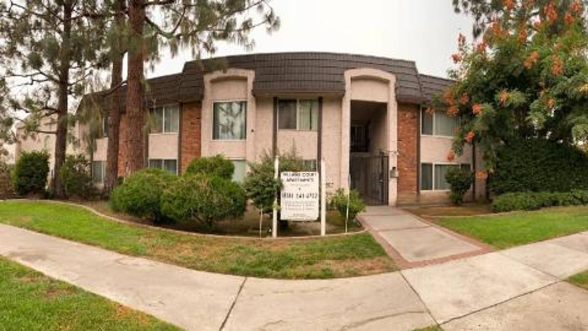 Apartment for rent at 1400 Glenwood Rd, Glendale, CA 91201