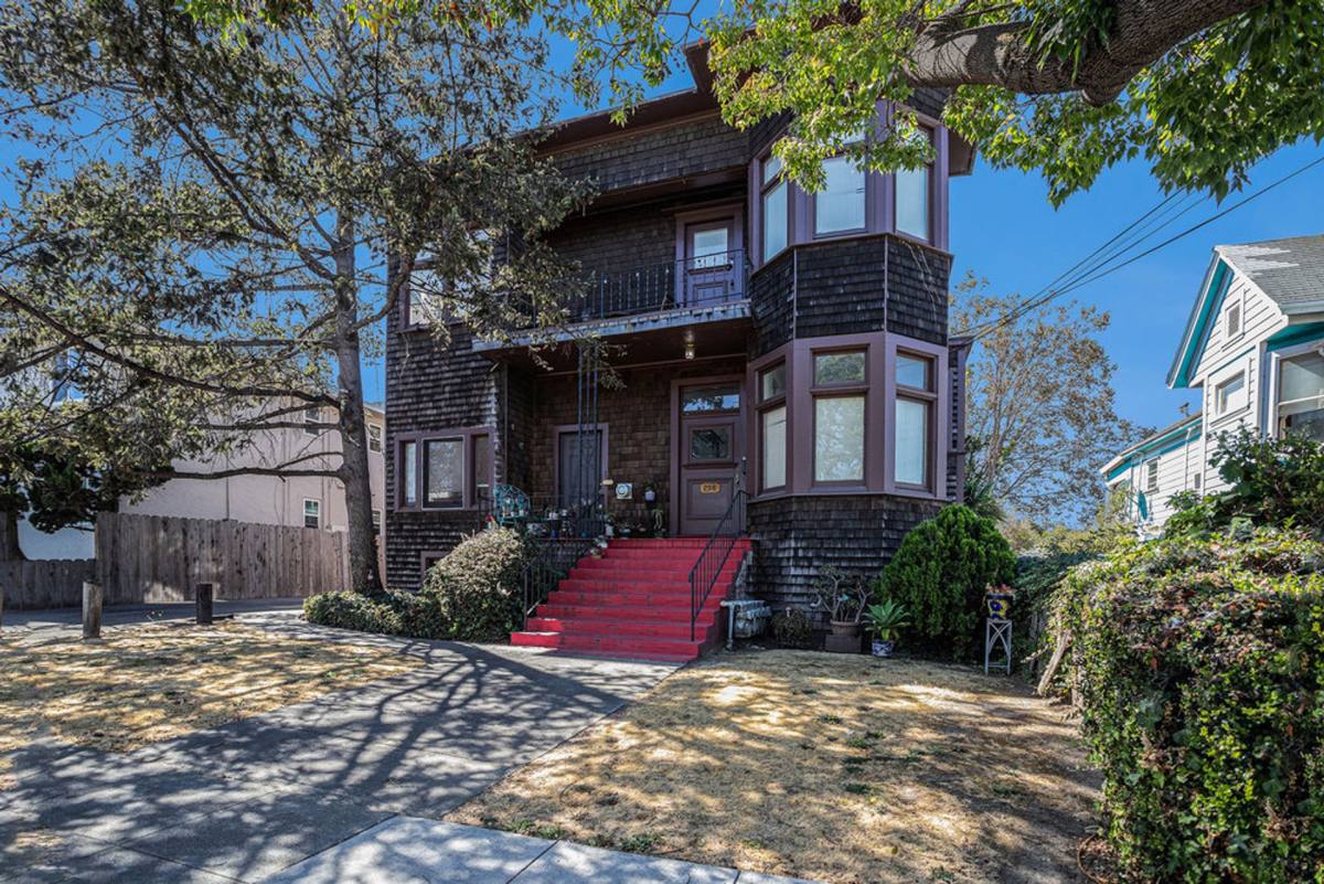 Apartment for rent at 2316 Buena Vista Ave, Alameda, CA 94501