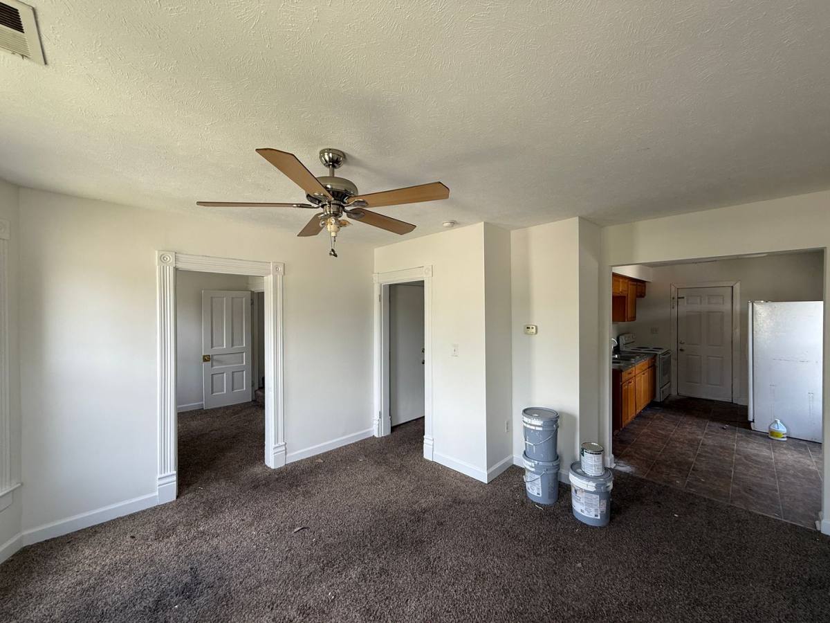 Apartment for rent at 942 W Edwards St, Springfield, IL 62704