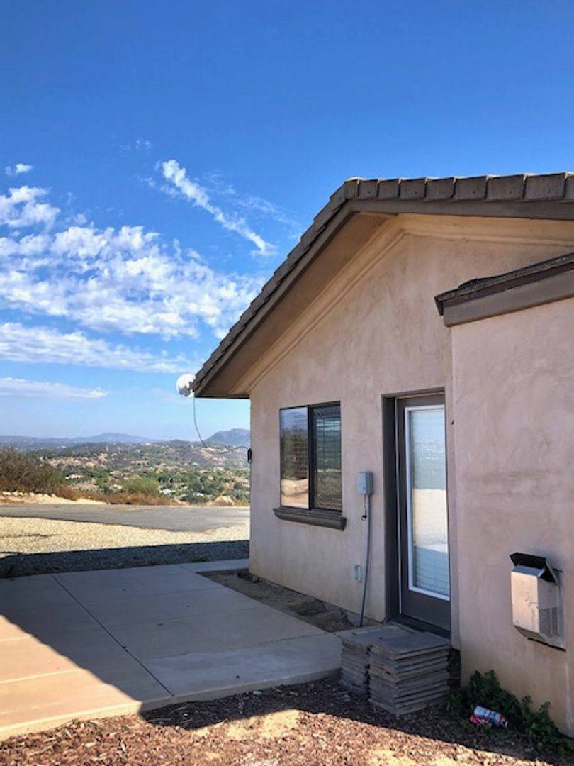 House for rent at 12462 Hillpoint Court, Valley Center, CA 92082